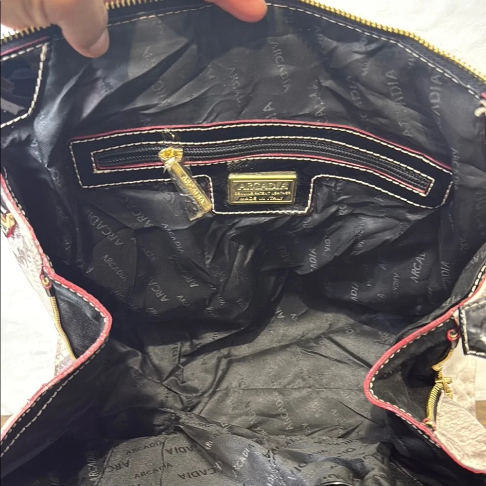 Arcadia Black Patent Leather Tote with Elegant Structure